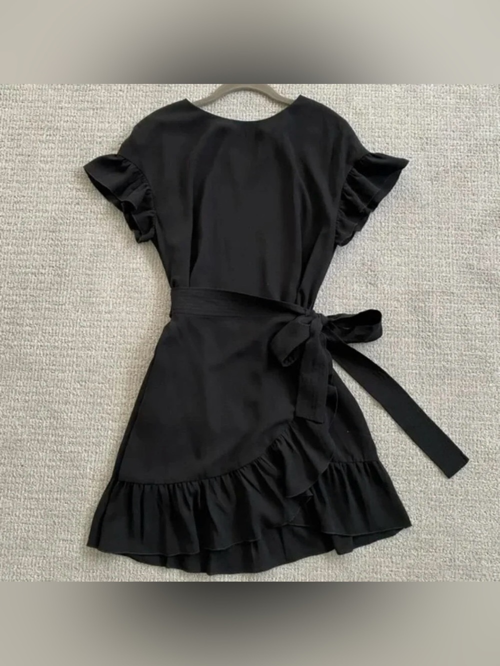 Aritzia. Wilfred Black Asymmetrical Ruffle Wrap Dress. Small. New